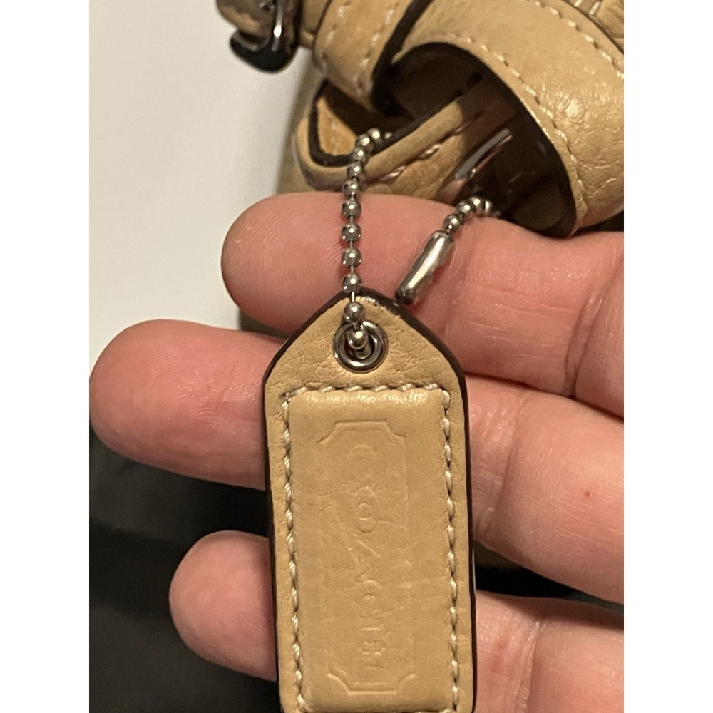 Vintage Coach Beige/ Tan  Pebbled Leather Slouchy Hobo Bucket Shoulder Bag 5715 - Picture 9 of 13